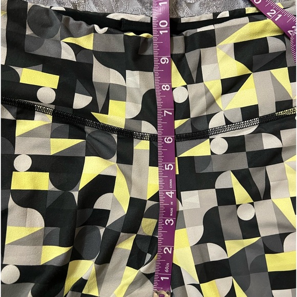 Brooks Capri Leggings sz L - Picture 4 of 8